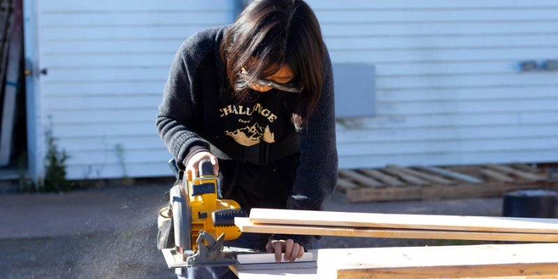 How to Master Straight Cuts with a Circular Saw