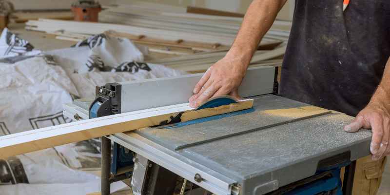 How to Master the Art of Using a Table Saw