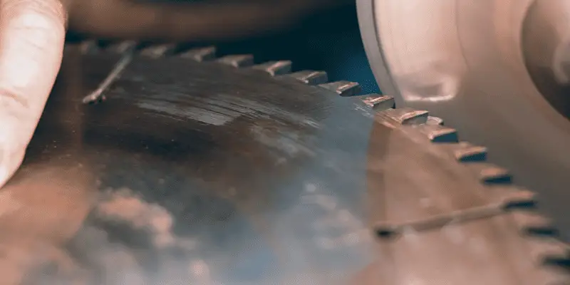 How to Remove Circular Saw Blade
