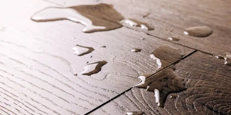 How to Dry Water under Laminate Floors