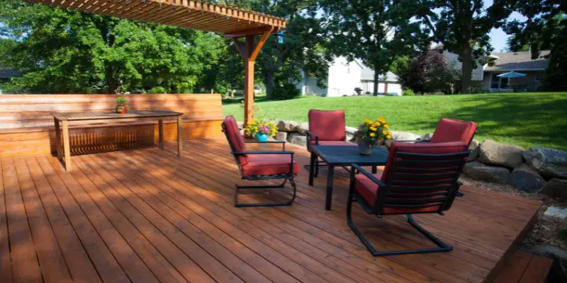 Will an Outdoor Rug Damage a Wood Deck