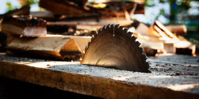How to Use a Circular Saw As a Table Saw