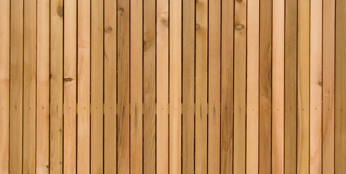 What is the Best Finish for Cedar Wood