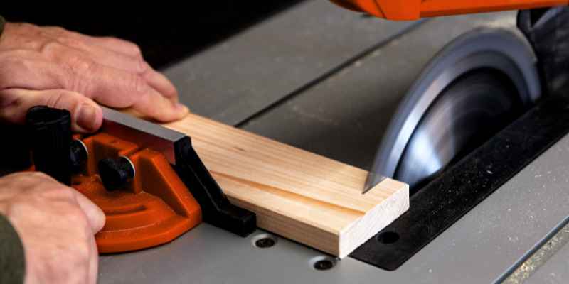How to Make a Bevel Cut With a Table Saw