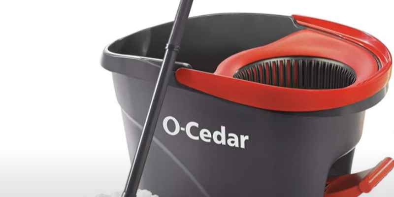 Effortlessly clean with O-Cedar EasyWring
