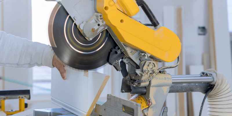 How to Achieve Perfect Crown Molding Angles: Mastering the Compound Miter Saw