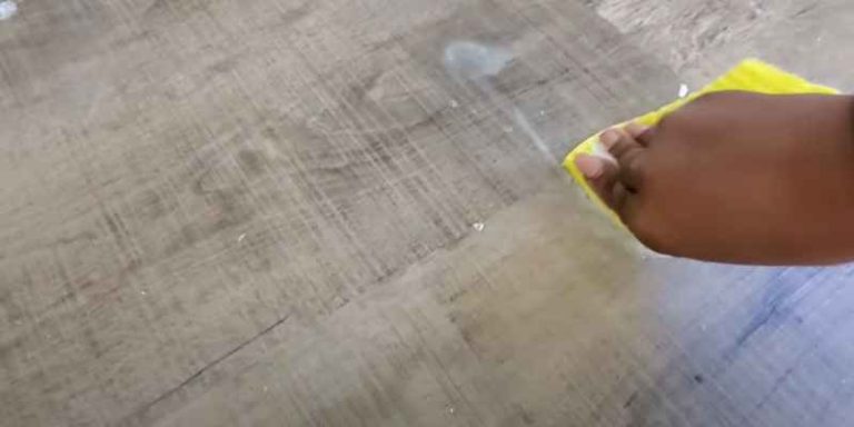 How to Easily Remove Paint from Laminate Floor: Expert Tips!