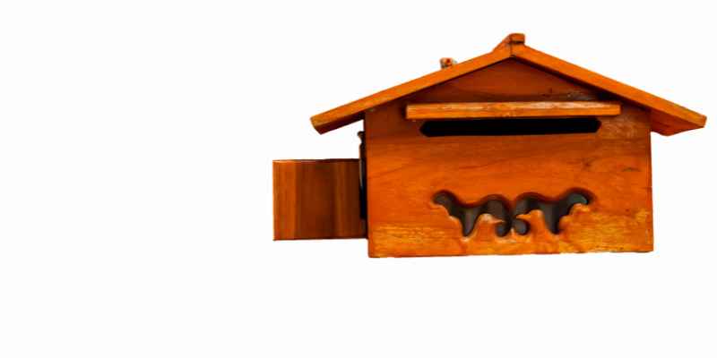 Cedar Wood Mailbox
