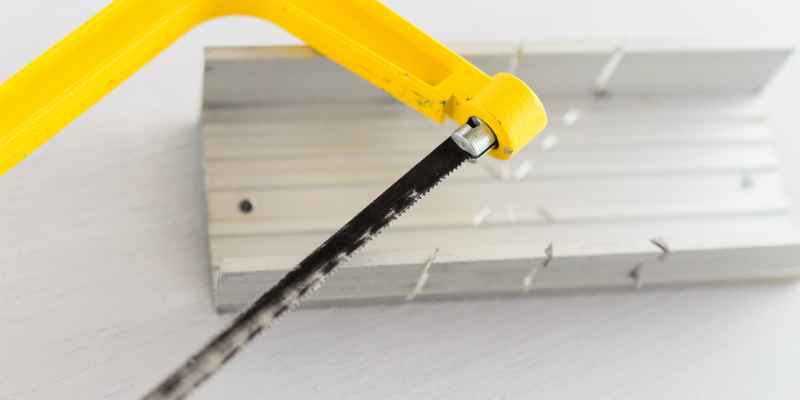 DIY Miter Box: Master Precision Cuts in 5 Steps – Woodworking Advisor