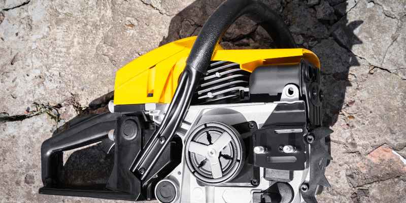 How to Adjust Carburetor on Husqvarna Chainsaw