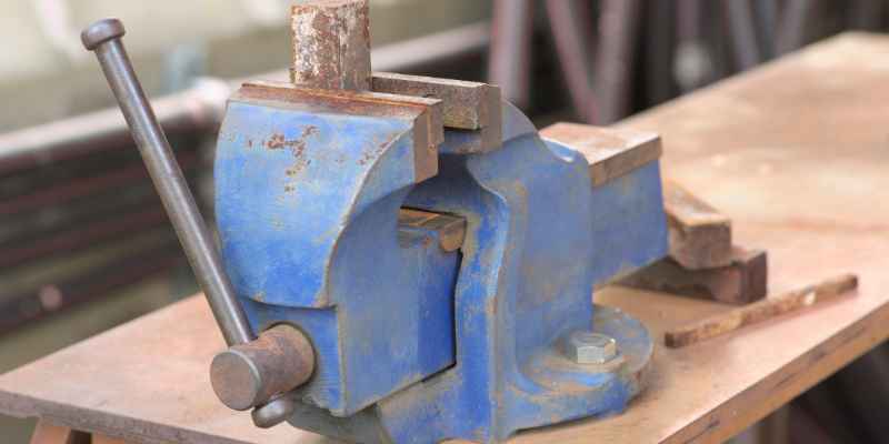 How to Mount a Woodworking Bench Vise