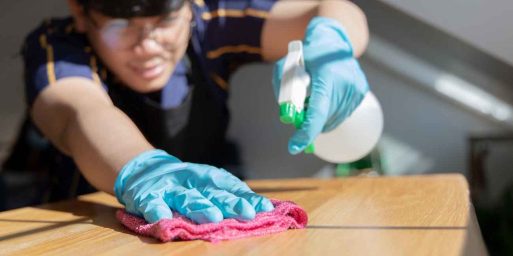 How to Remove Wax from Wood Table