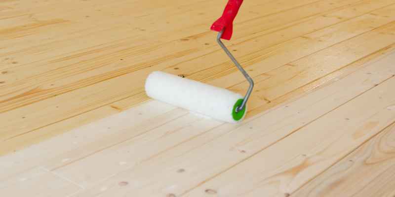 Will Polyurethane Fill Cracks in Wood Floor