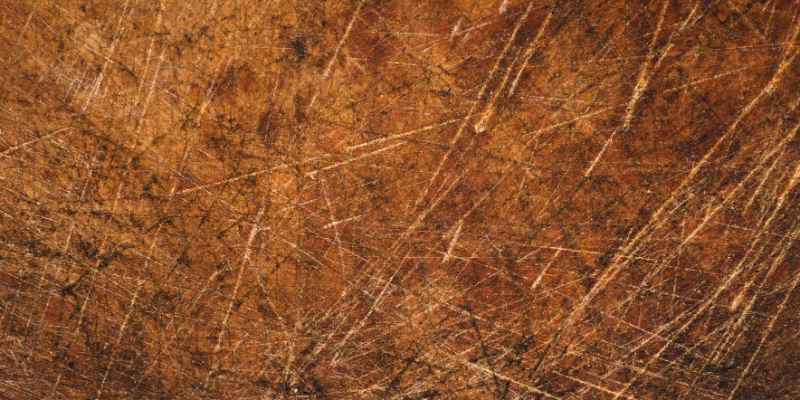 How to Fill Scratches in Hardwood Floor