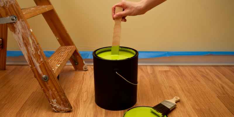 How to Get Latex Paint off Laminate Floor