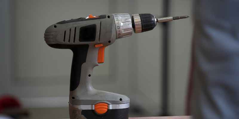 Reciprocating Saw Attachment for Power Drills