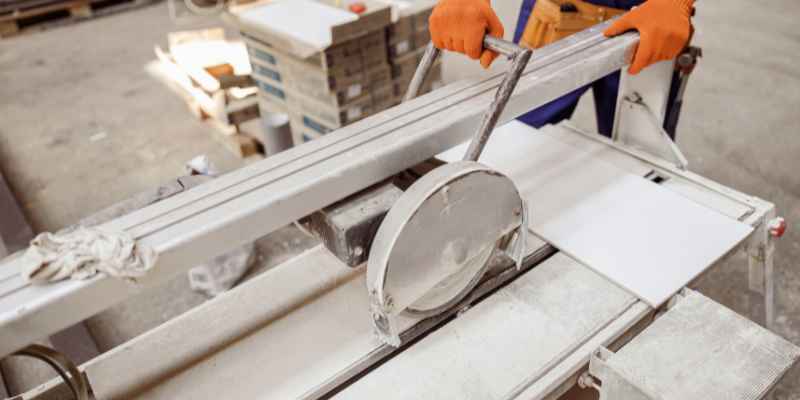 What is a Radial Arm Saw Used for