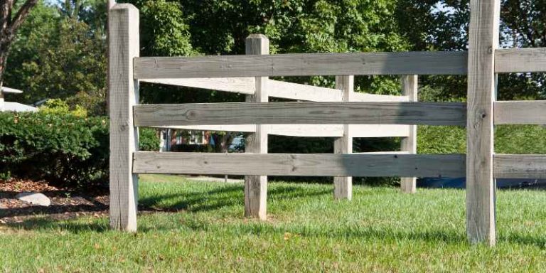 3 Rail Wood Fence Calculator: Estimate with Ease!