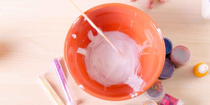 How to Make Slime With Glue Sticks