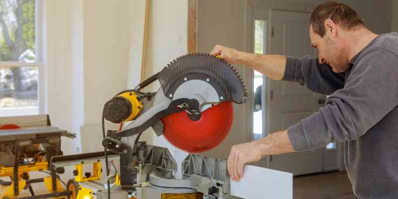 Skil 10 Miter Saw