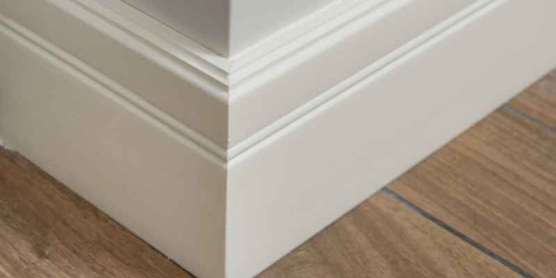 Vinyl Floor Molding