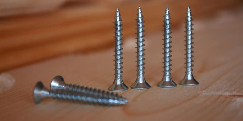 What Size Screw for 3/4 Wood