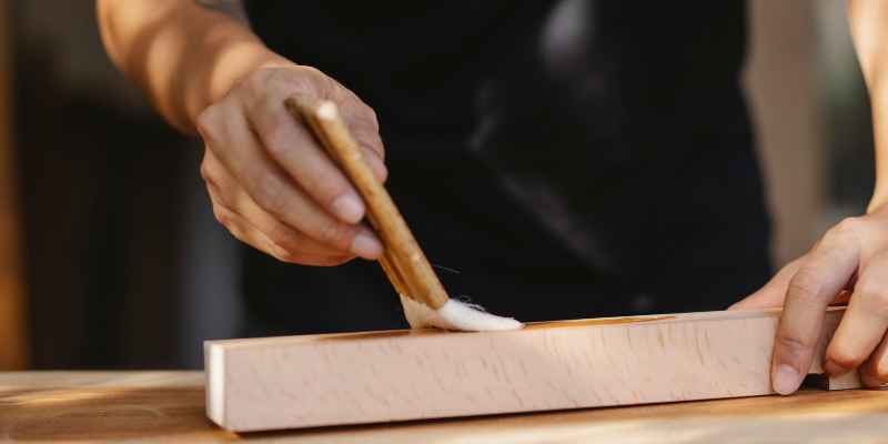 Does Waterlox Darken Wood