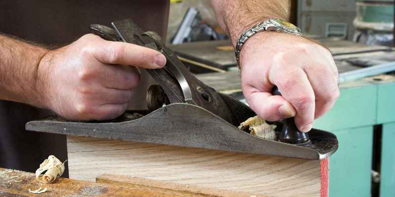 How to Adjust a Wood Plane Blade