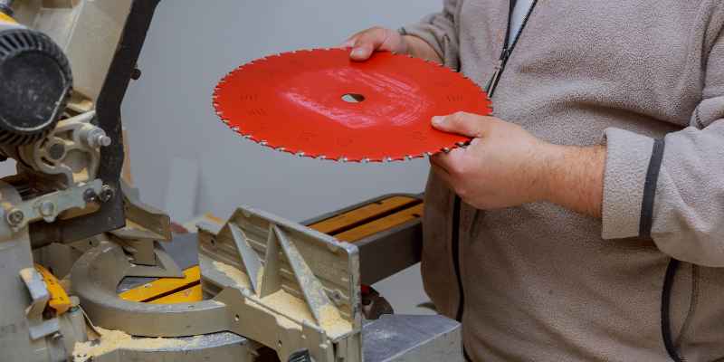 How to Change Blade on Chop Saw