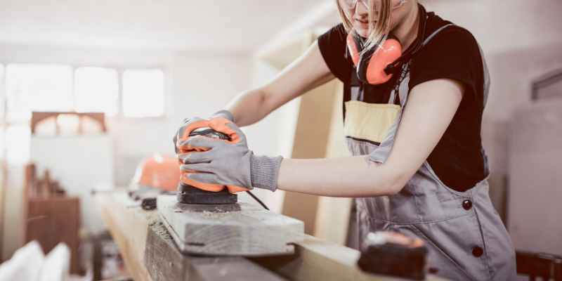 How to Reduce Dust When Sanding Wood