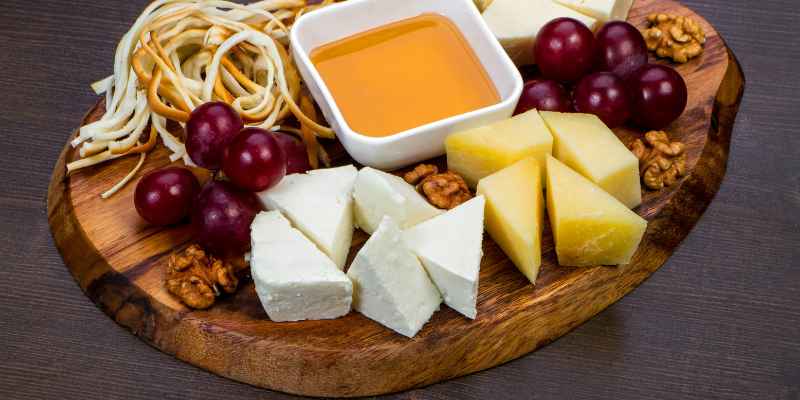 How to Seal a Wooden Cheese Board