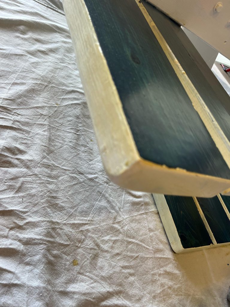 Does Spar Urethane Yellow