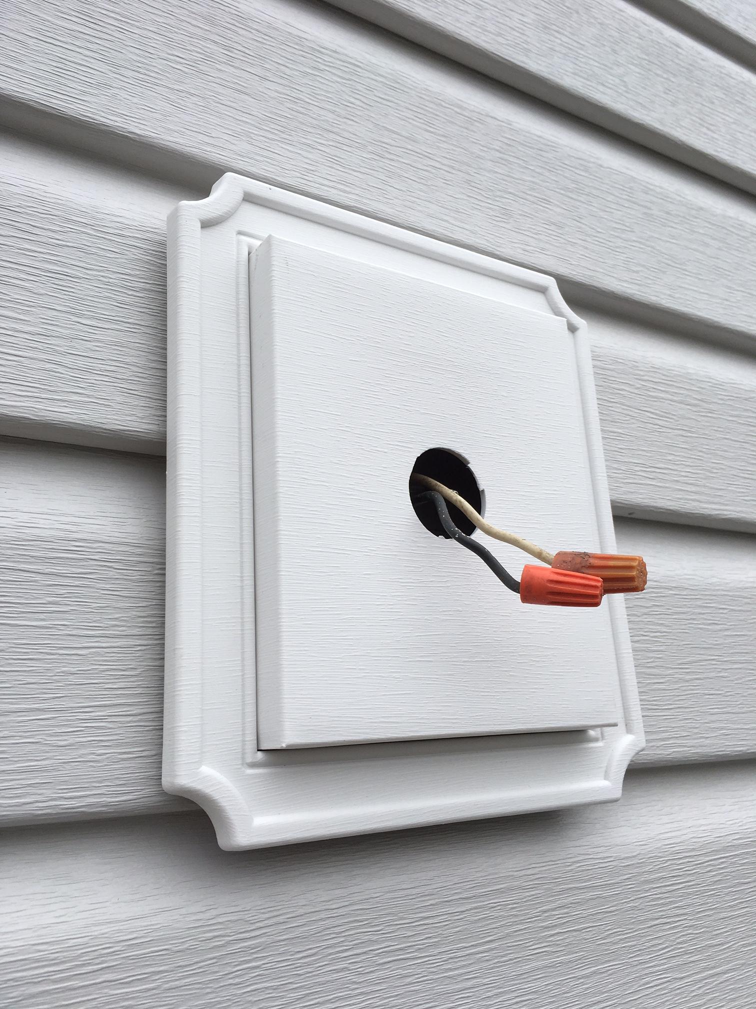 How to Install Outside Light on Vinyl Siding