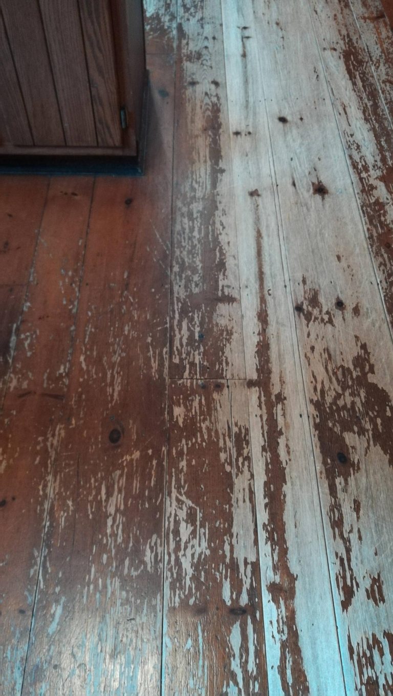 How to Refinish Pine Floors
