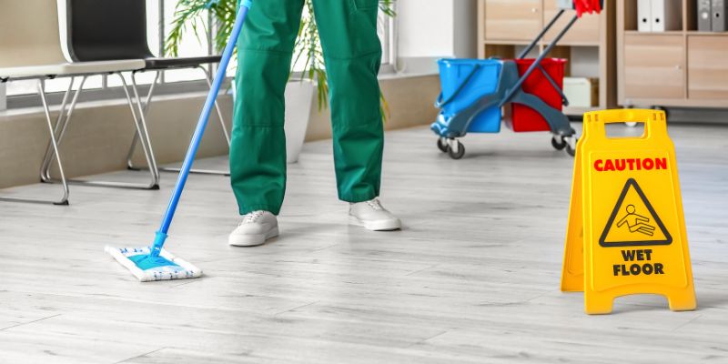 Best Cleaners for Home Depot’s Non-Toxic Vinyl Flooring