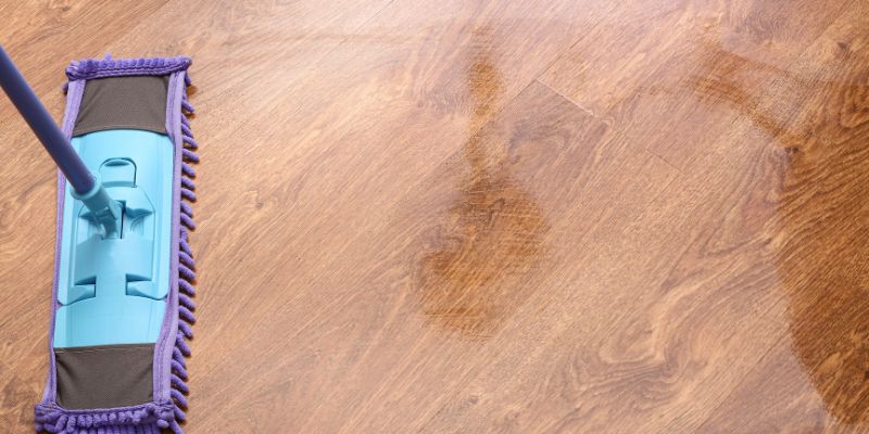 Pros and Cons of Using the Swiffer Wet Jet on Laminate Floors