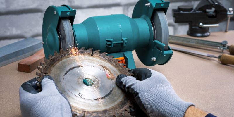 Step-by-Step Guide to Sharpening a Crosscut Saw