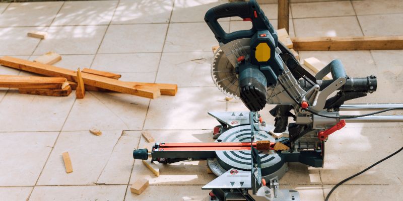 Who Should Buy a DeWalt Battery-Powered Miter Saw