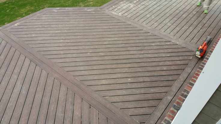Diagonal Decking With Border