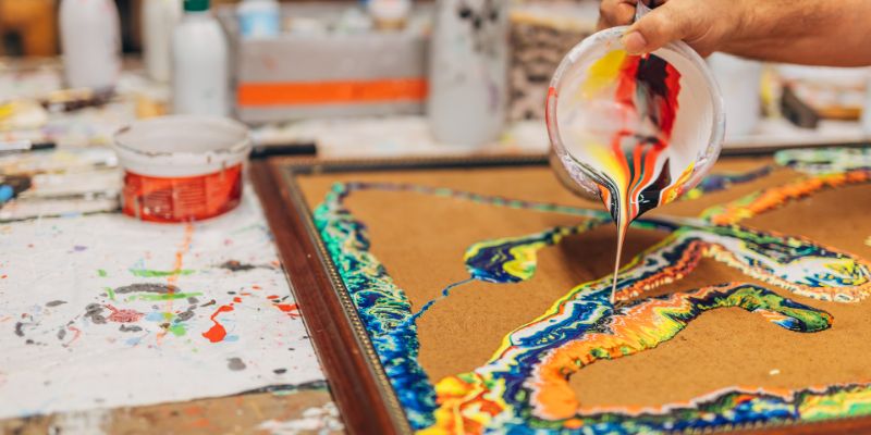 Difference between Latex Paint And Acrylic Paint