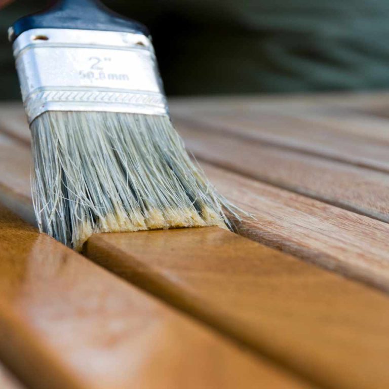 Best Way to Apply Stain on a Deck
