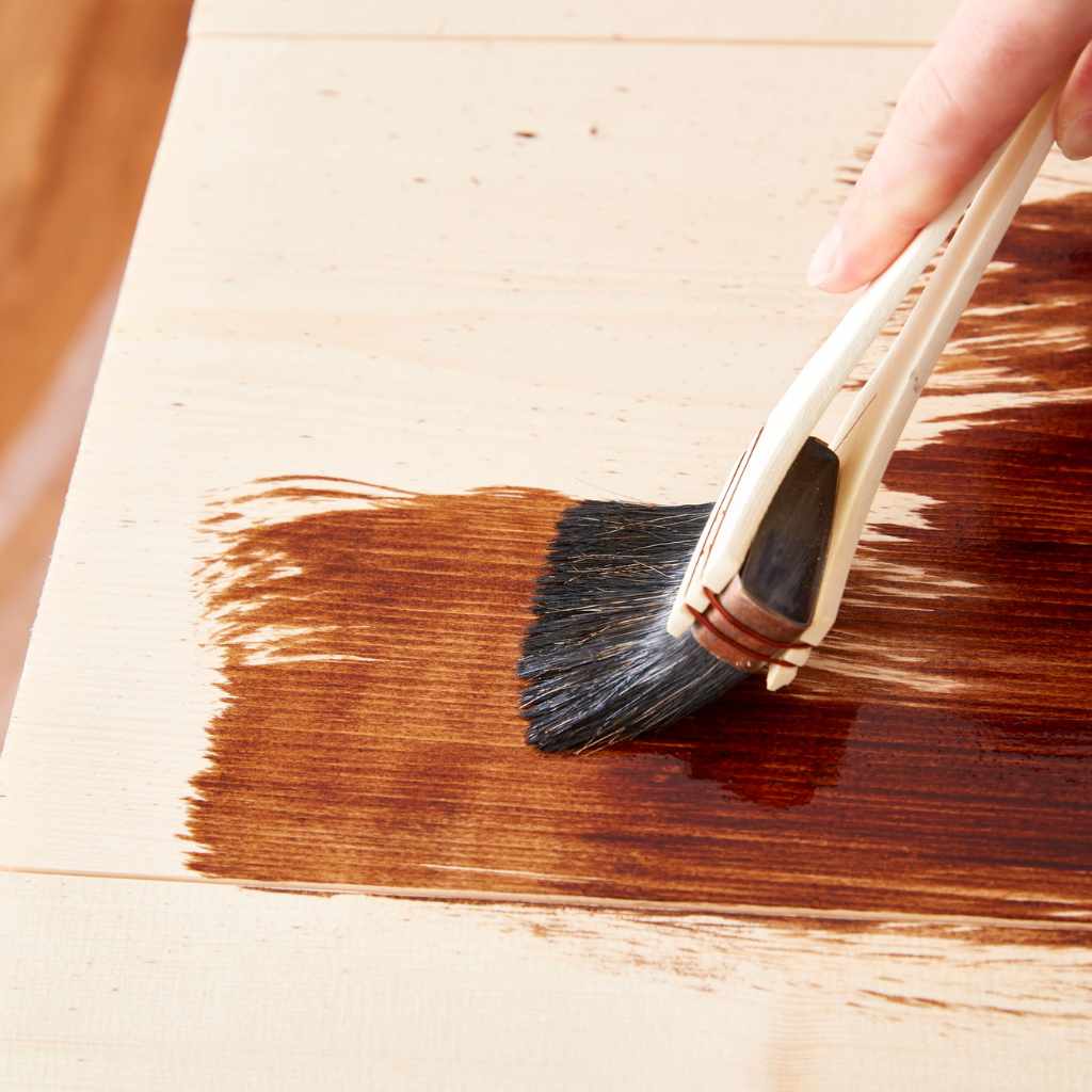Preparing Cedar Wood for Finishing