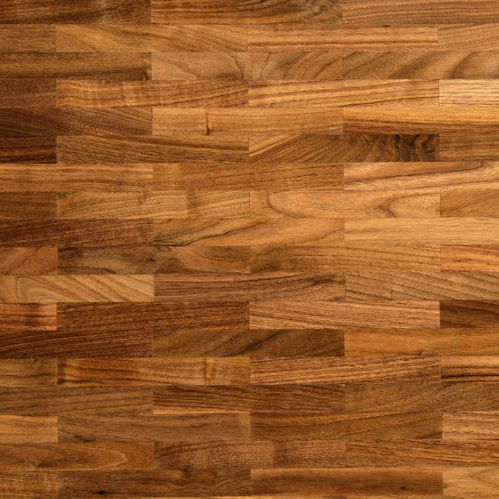 Mahogany Color Traits